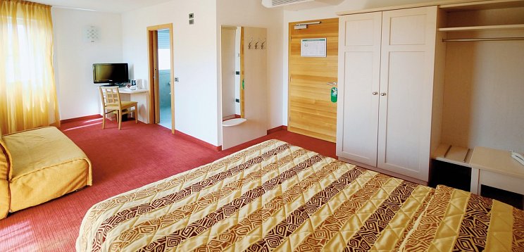 NatureBio Hotel Elite