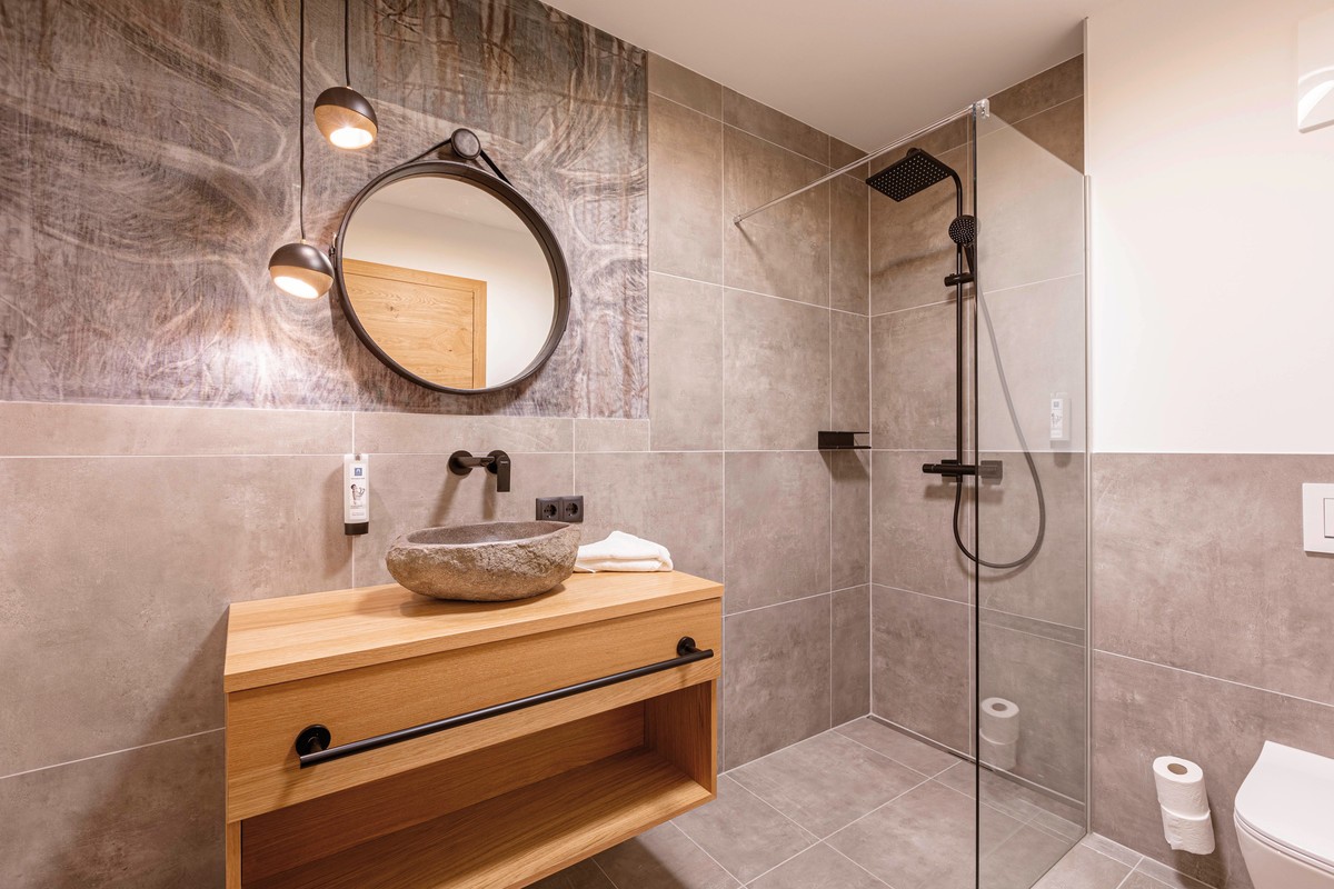 Fiss Suites by ALPS RESORTS