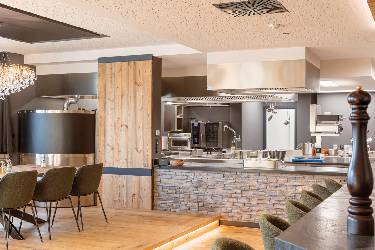 Fiss Suites by ALPS RESORTS