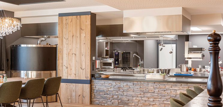 Fiss Suites by ALPS RESORTS