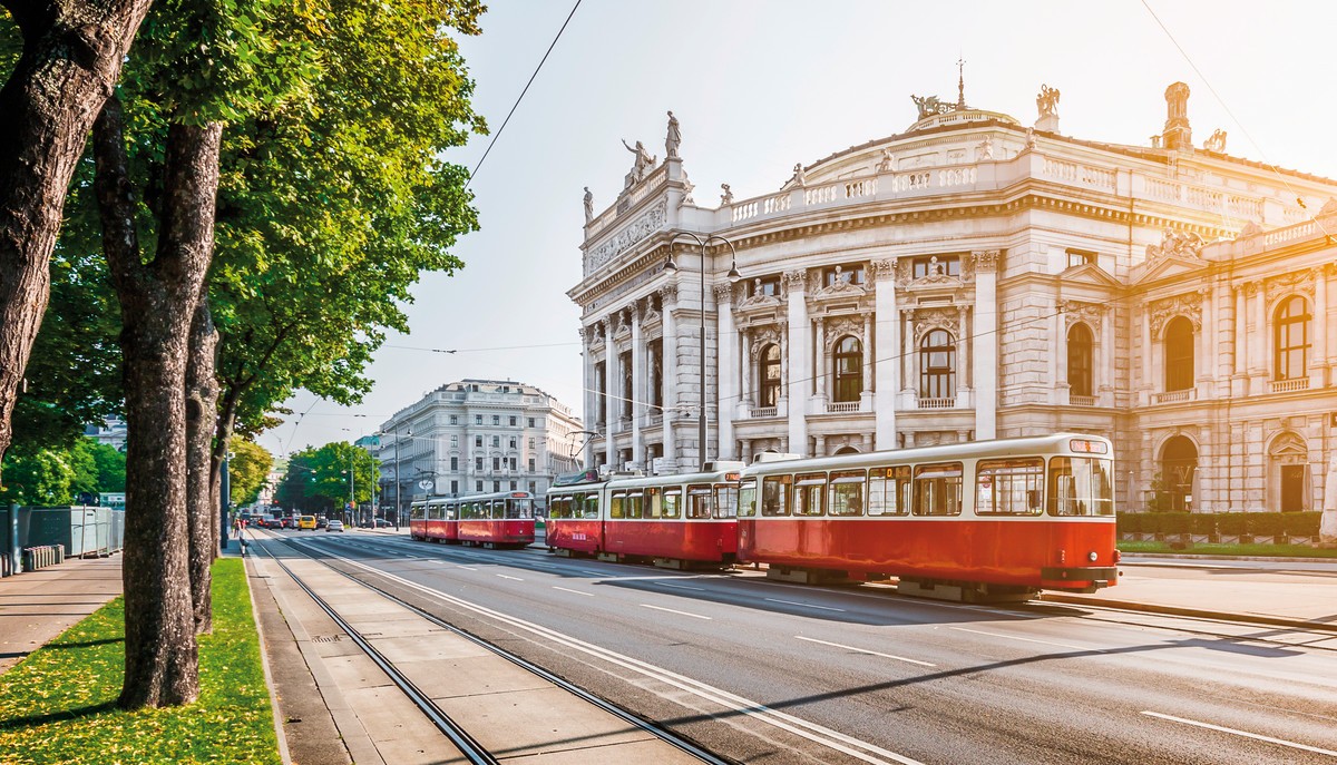 PHANTOM DER OPER