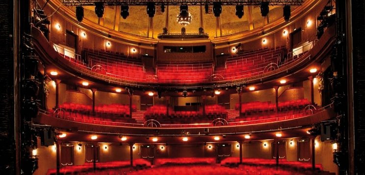 PHANTOM DER OPER