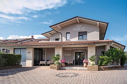 Hotel Außenansicht